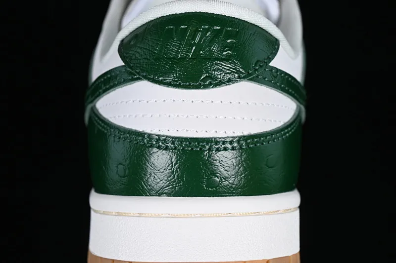 All categories Nk SB Dunk series Nk SB Dunk Low low-top sneakers Nk Dunk Low "Gorge Green" dark pattern green SB low-top casual sneakers FJ2260-002